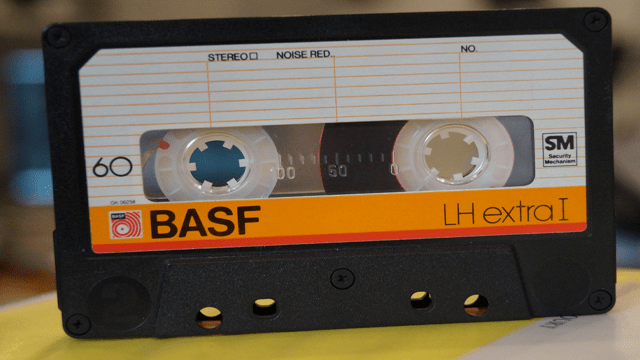 Numérisation de cassettes audio, microcassettes, musicassette, minicassettes, bandes audio sur CD, Clé USB, paris 15 e